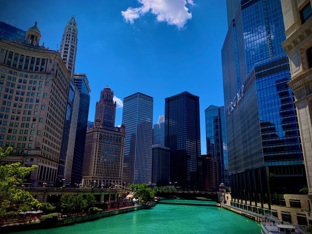 Illinois residents reviewing personal finance and credit card ownership decisions