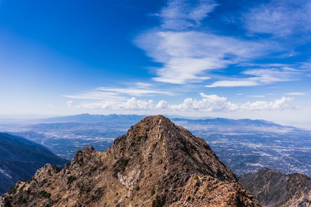 panoramic view from Kings Peak summit, Utah highest point