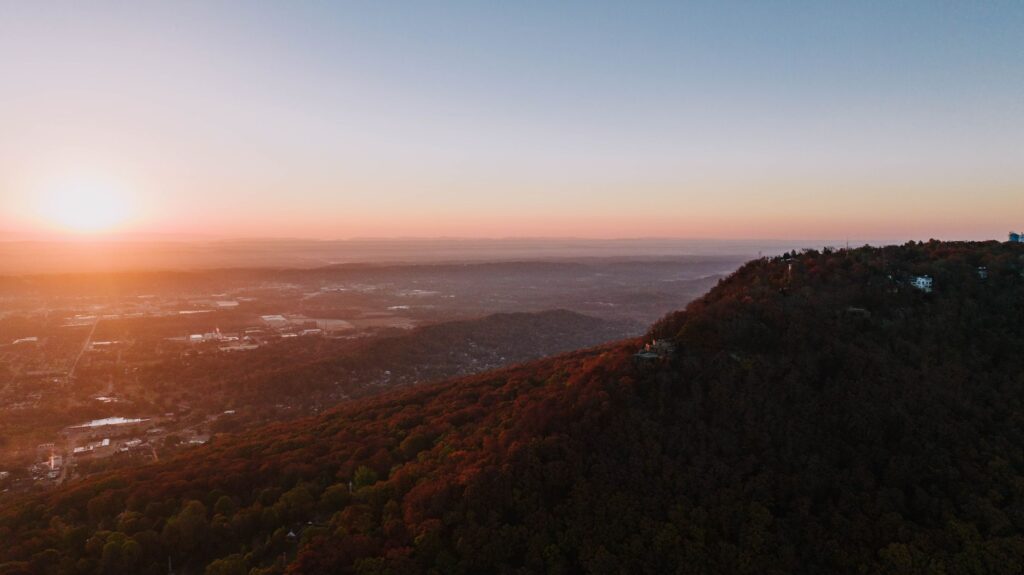 scenic overlook of Lookout Mountain near the peaceful hidden Alabama town of Mentone