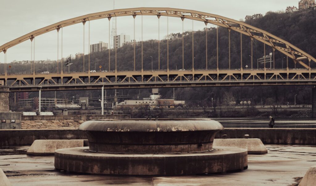 abandoned steel mill in Johnstown Pennsylvania poorest town