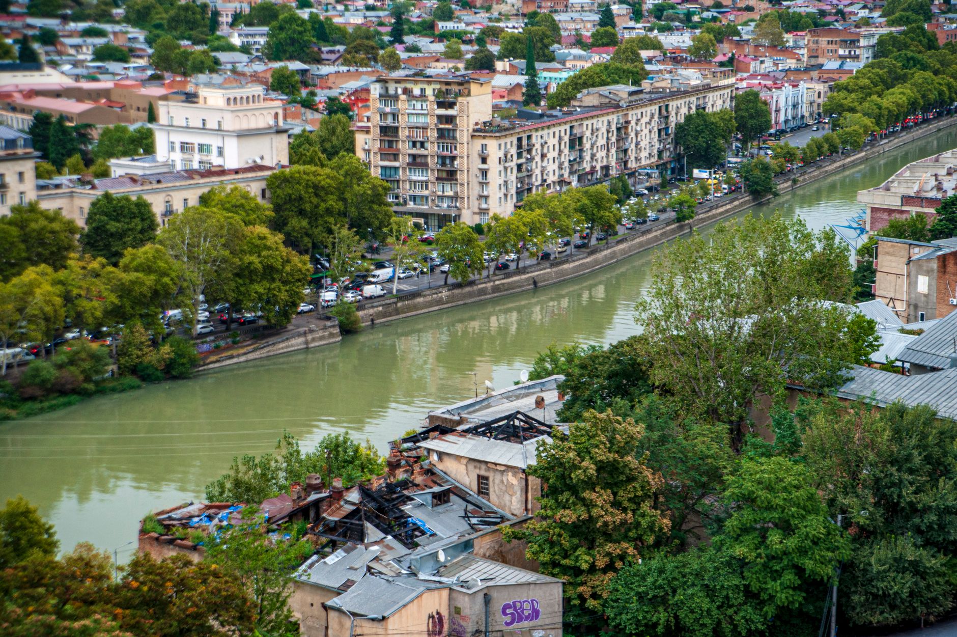 aerial view of a Georgia city with highest tobacco consumption rate in the state