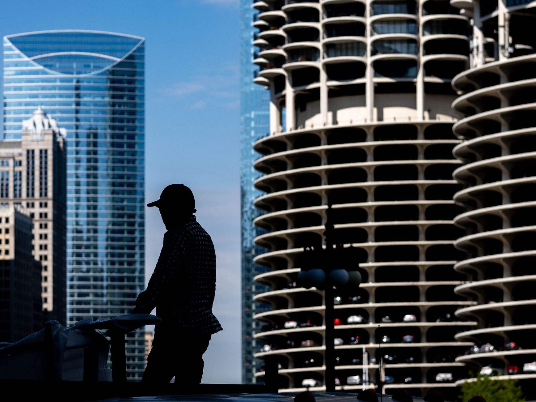 Chicago Illinois minimum wage workers downtown skyline