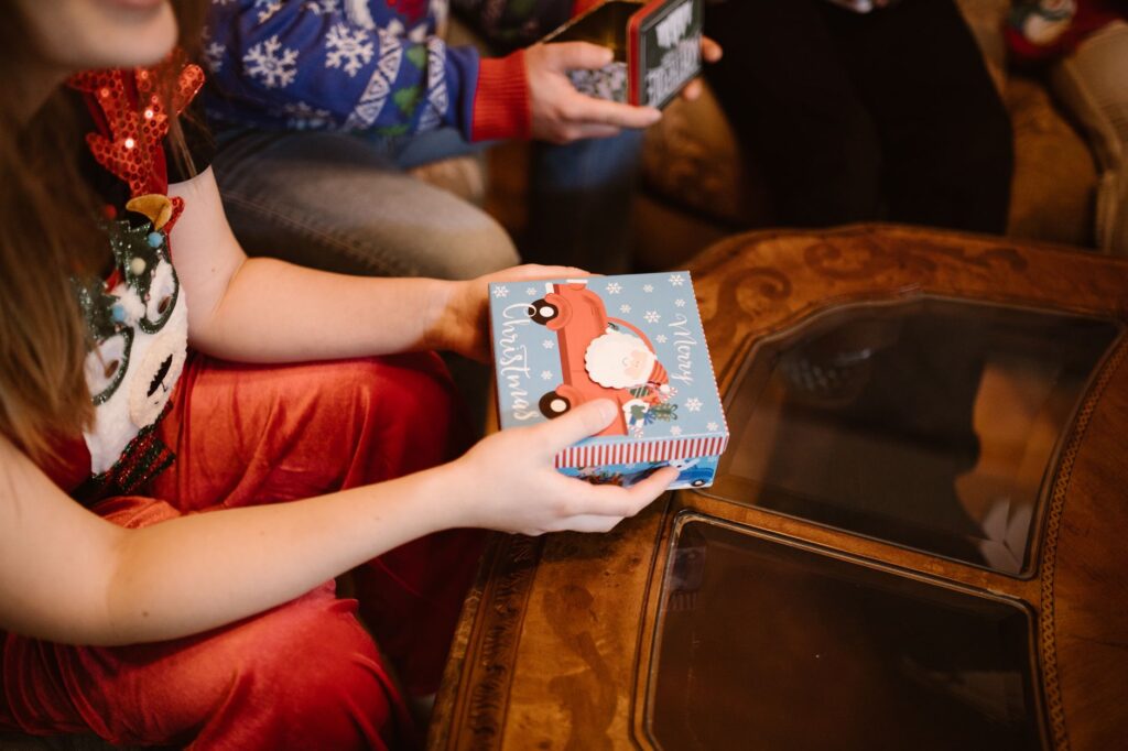 Bronx students receiving holiday gifts through New York Cares community program