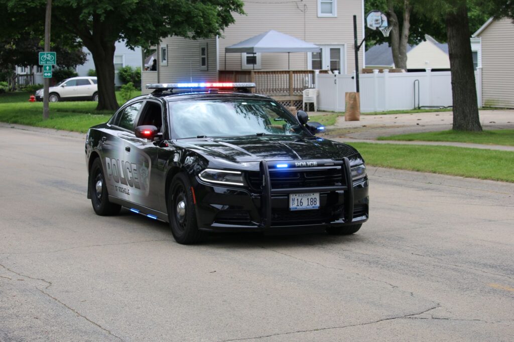 law enforcement bomb squad responding to a threat at a Jewish community center