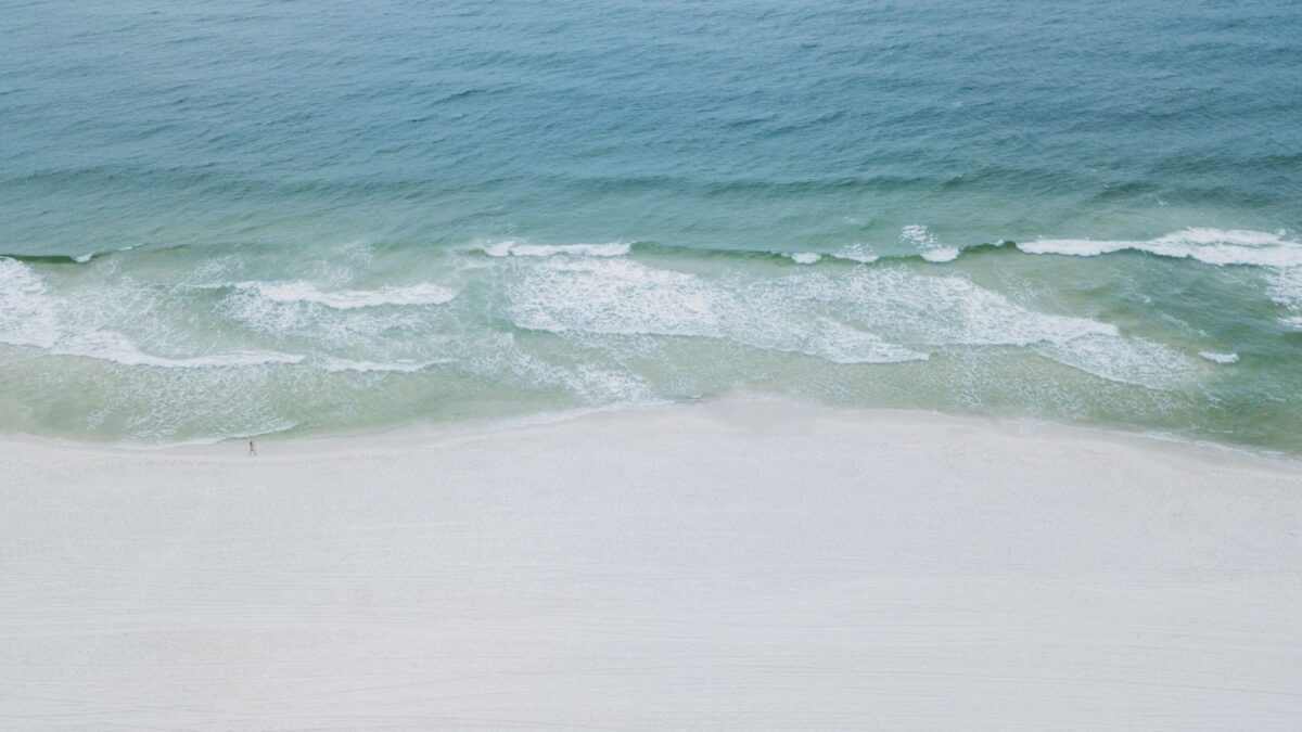 White sand beach and gentle waves on the Gulf Coast