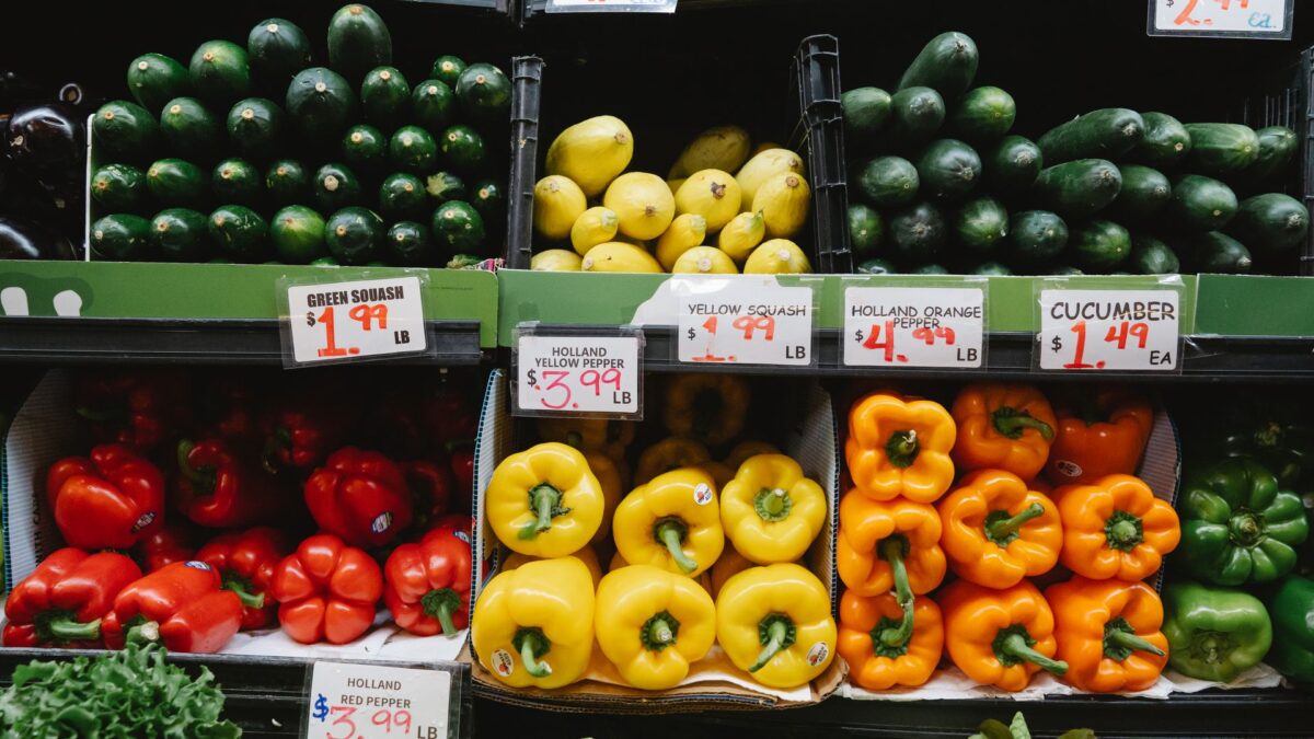 Fresh produce aisle in a grocery store — Mississippi has the cheapest groceries in America in 2026