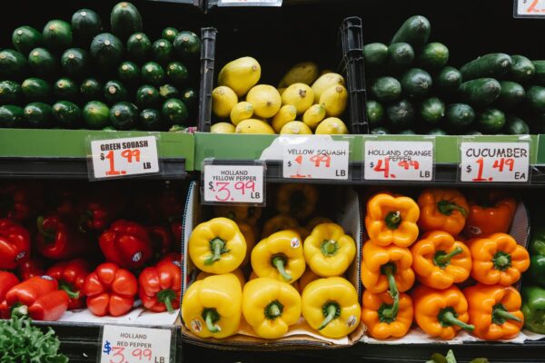 Fresh produce aisle in a grocery store — Mississippi has the cheapest groceries in America in 2026