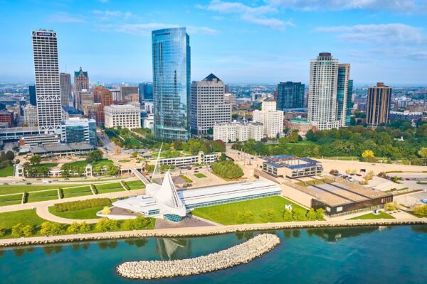 Milwaukee lakefront skyline at dusk