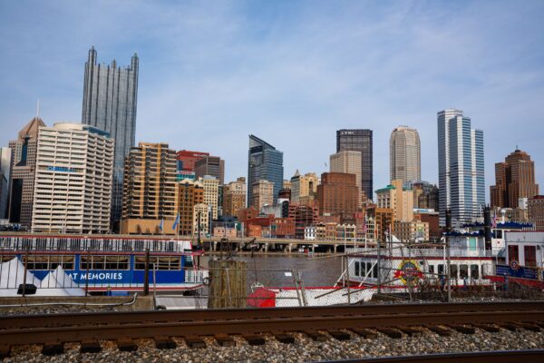 Pittsburgh, Pennsylvania skyline at dusk